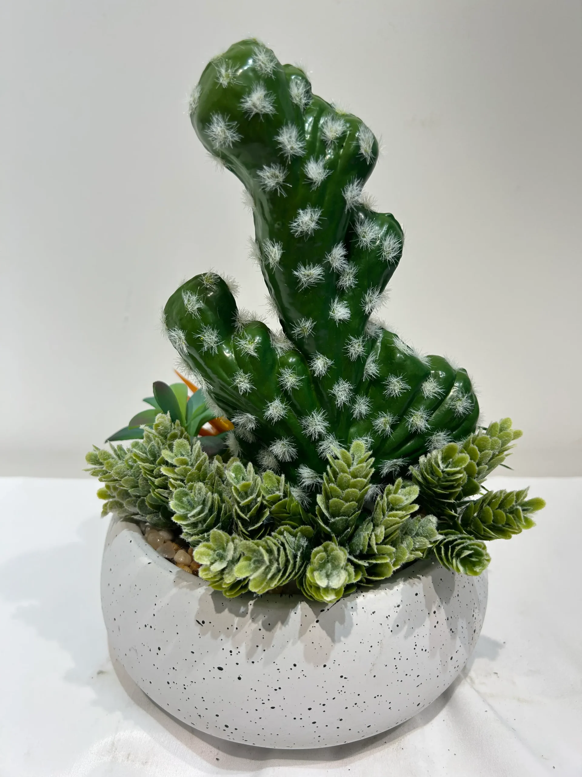 artificial cactus arrangements