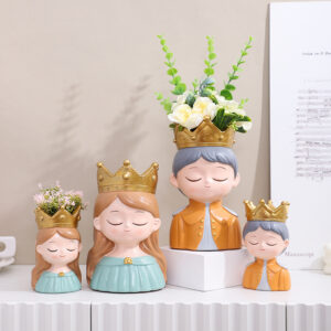 KT0017 (2) profile - Royal Prince & Princess Resin Planter Set