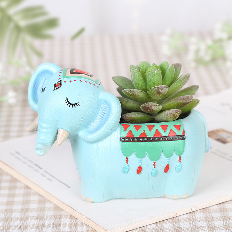 KT0041 (5) - Resin Succulent Planters