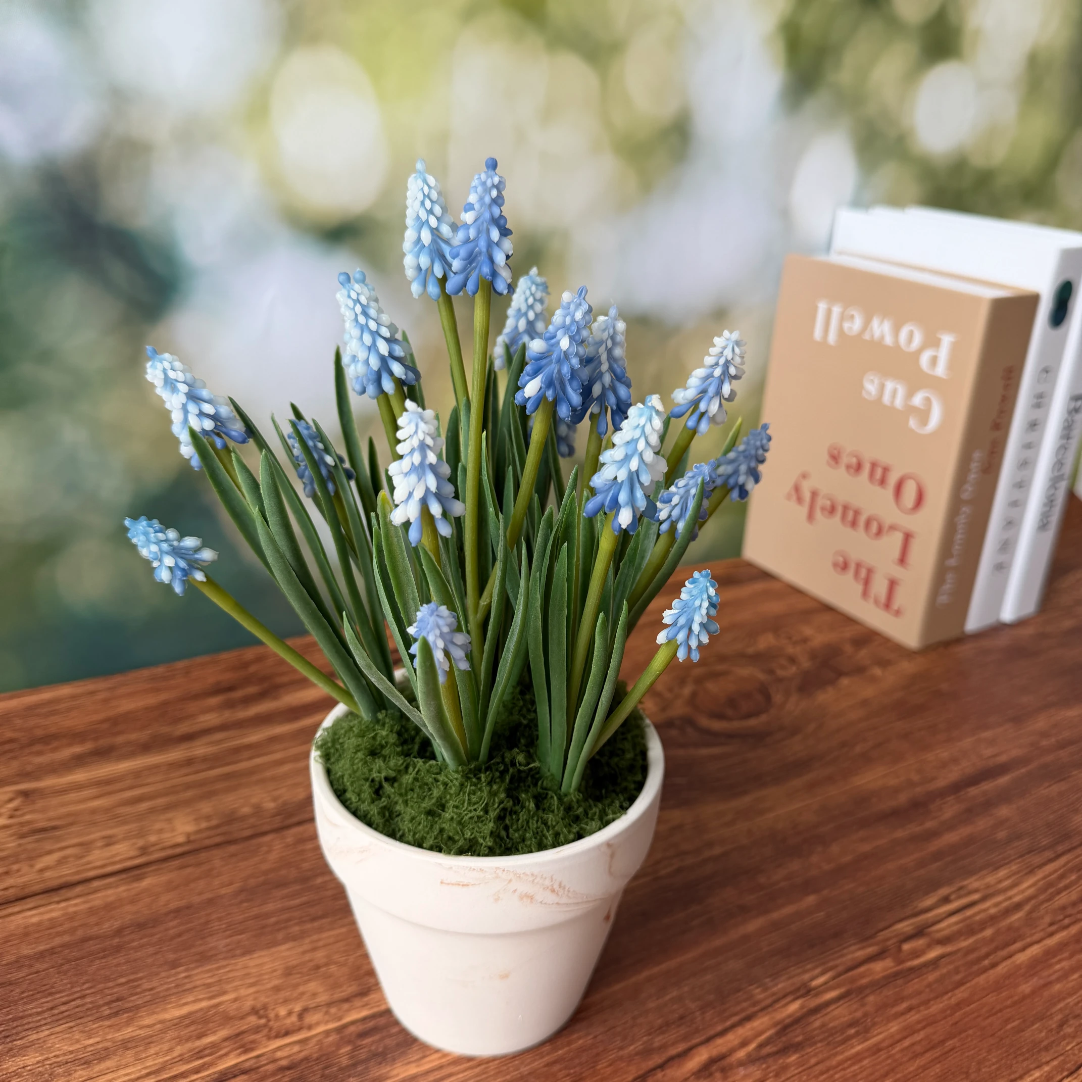 SE0009 (5) - Artificial Light Blue Muscari Arrangement