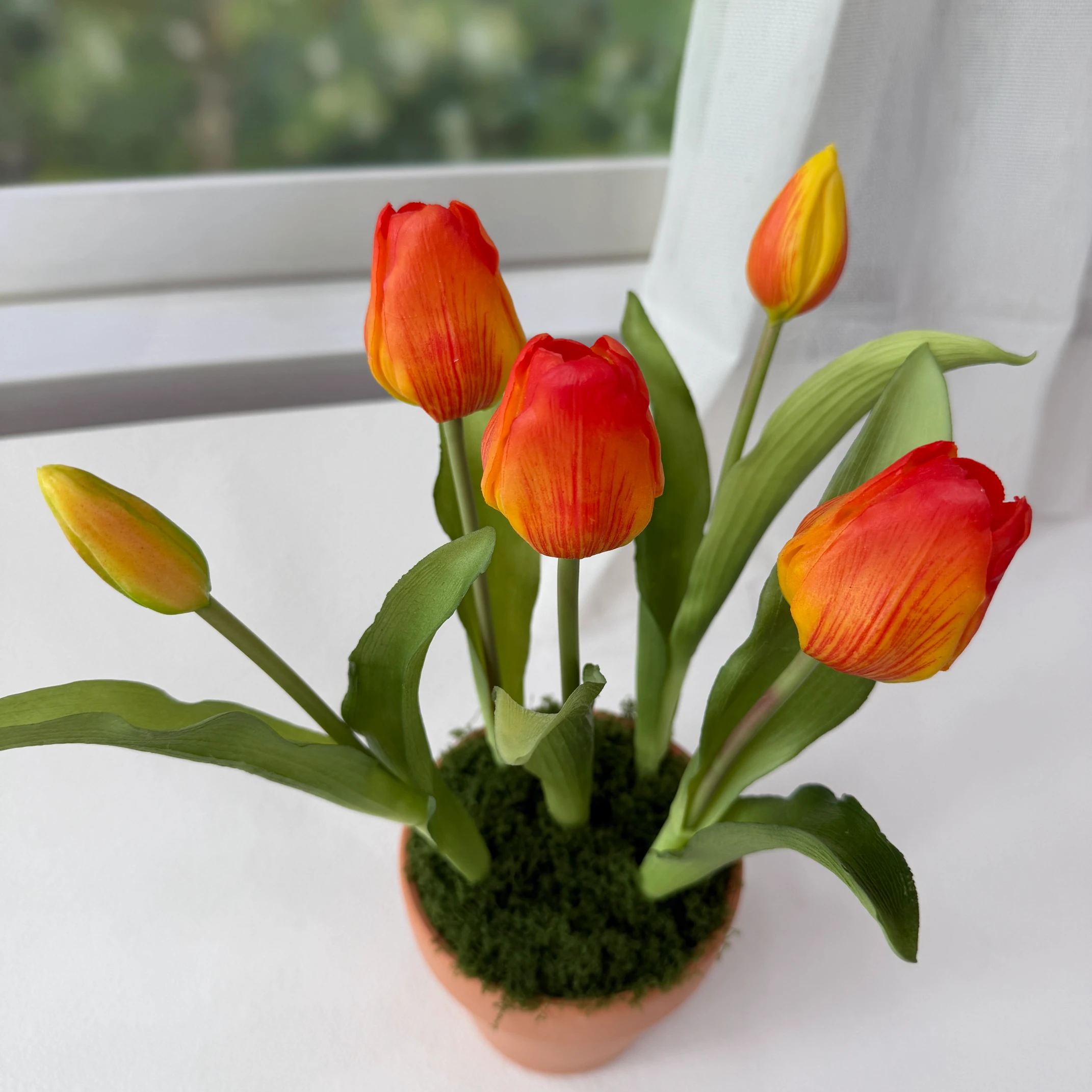 SE0019 (2) - Artificial Red & Yellow Variegated Tulip Arrangement
