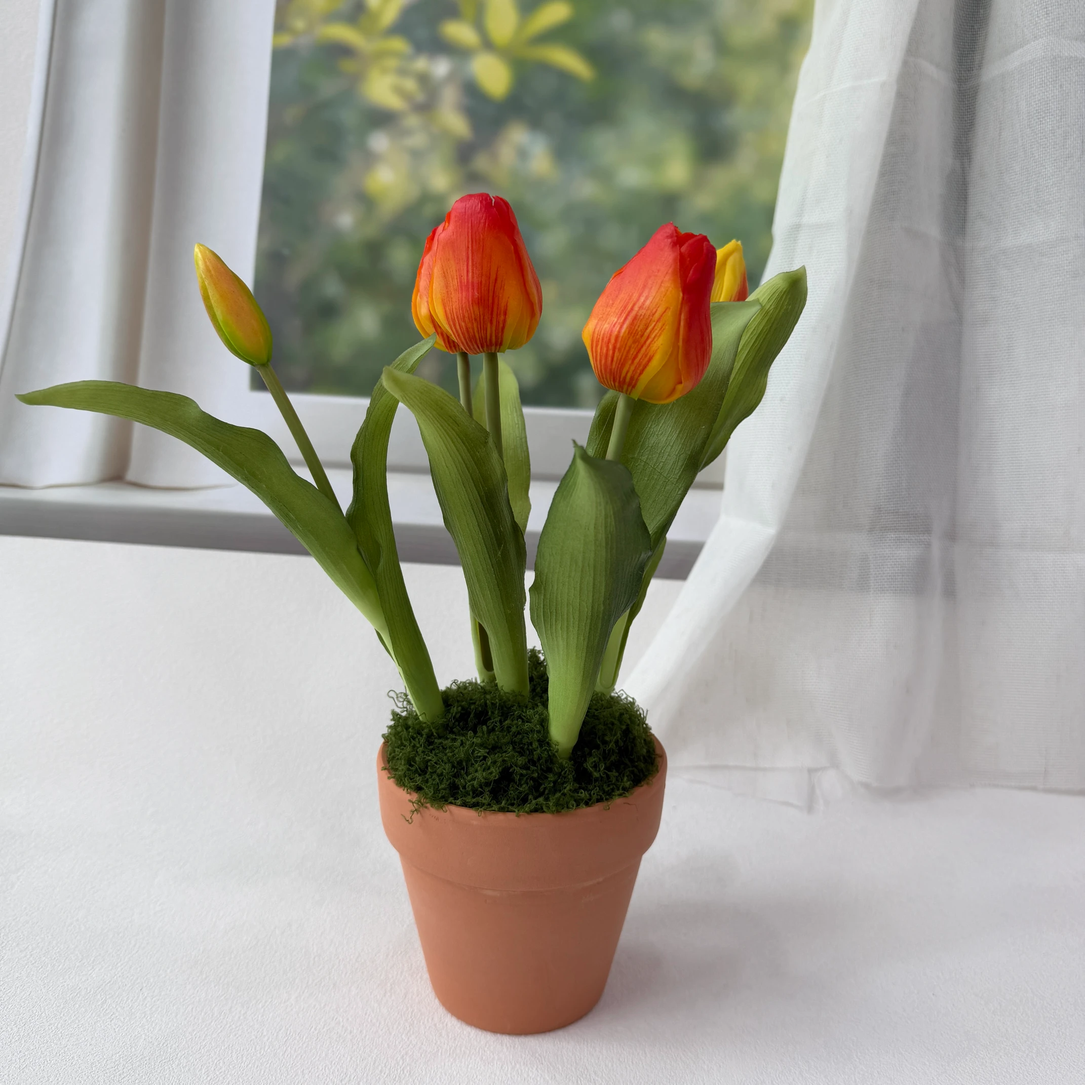 SE0019 (7) profile - Artificial Red & Yellow Variegated Tulip Arrangement