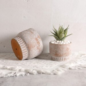 VA0033 (4) profile - Rustic Ribbed Concrete Planter