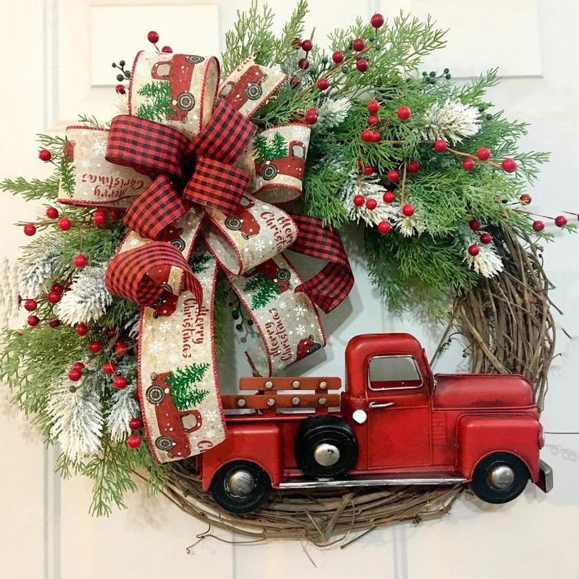 WCH0034 (6) profile - Christmas Rustic Grapevine Wreath Collection