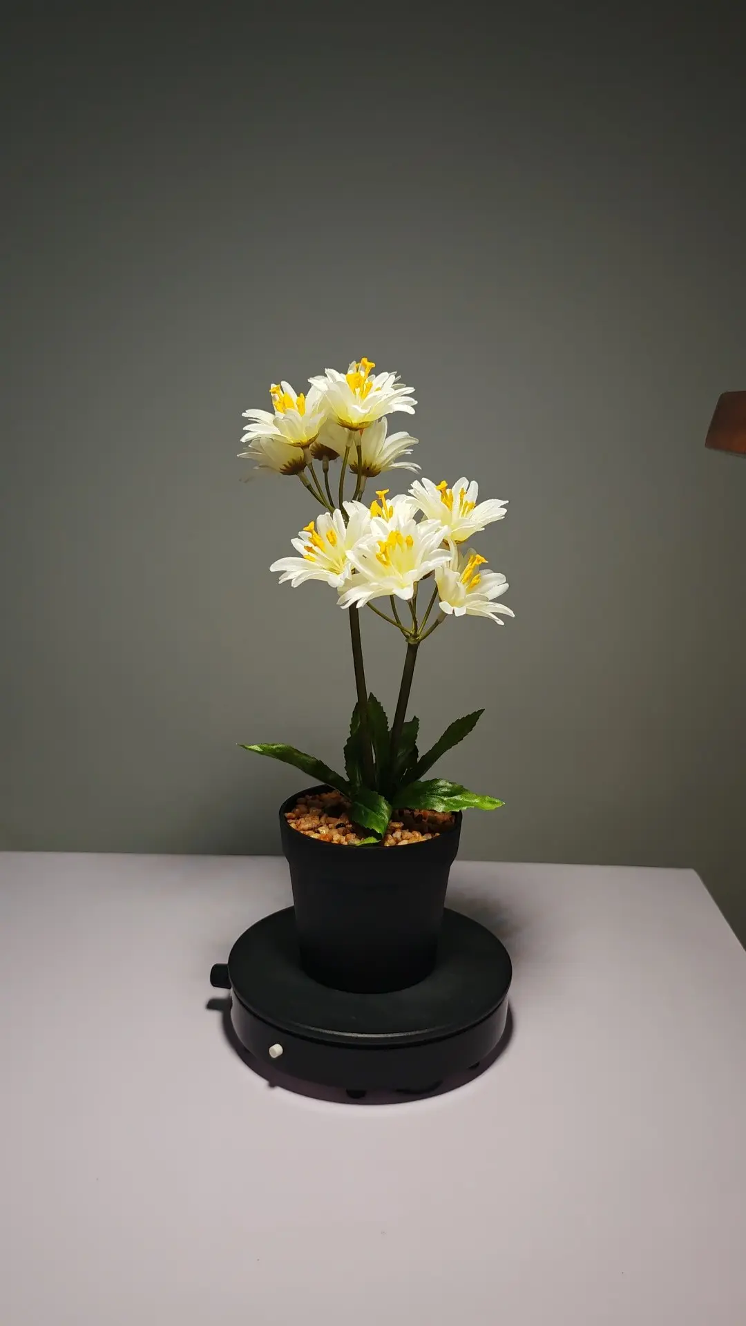 ZH0012 (4) - Artificial White Lily-Like Flower Arrangement